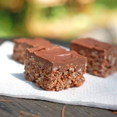 Chocolate Scotcheroo Bars | pinchofyum.com